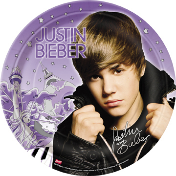 JUSTIN BIEBER